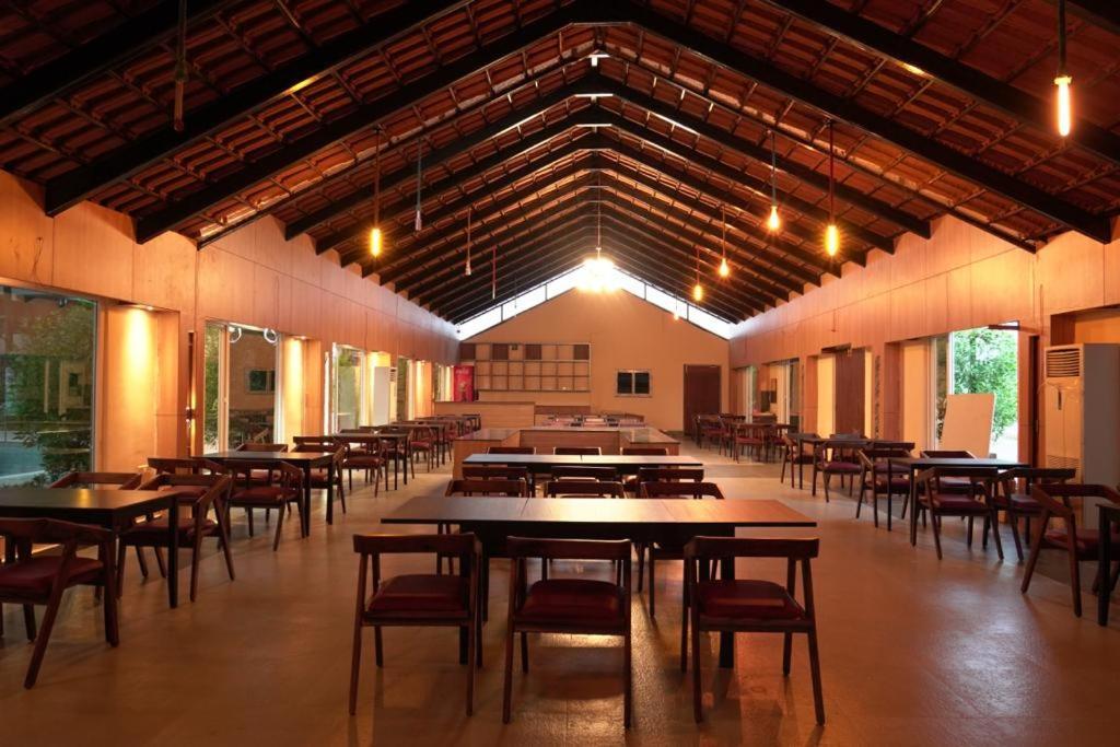 One Resorts & Convention Annavaram Exterior foto